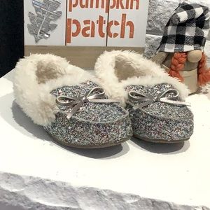 Girls slippers size 1